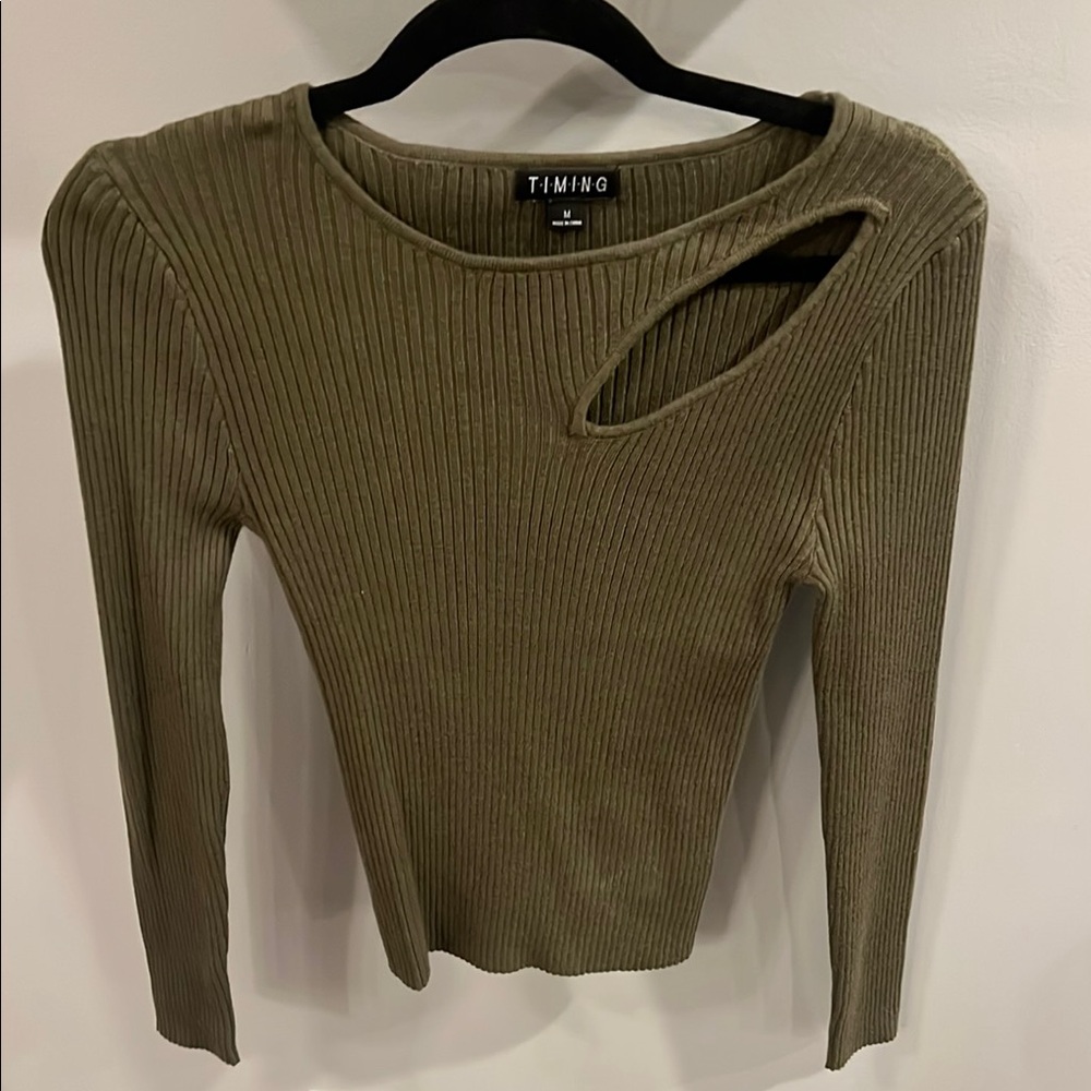 NWOT Timing’s Olive Cutout Ribbed Sweater